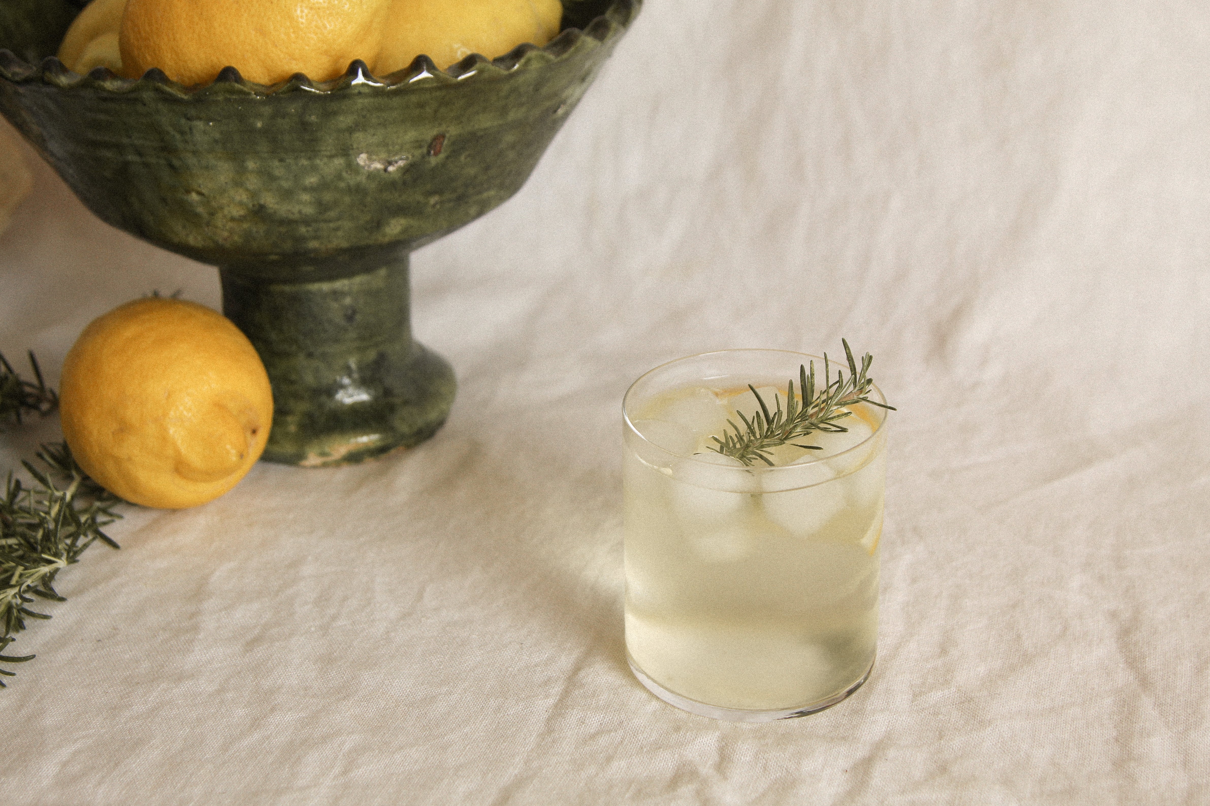 Infusion fraîche au romarin